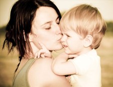 mother-child-love-closeness